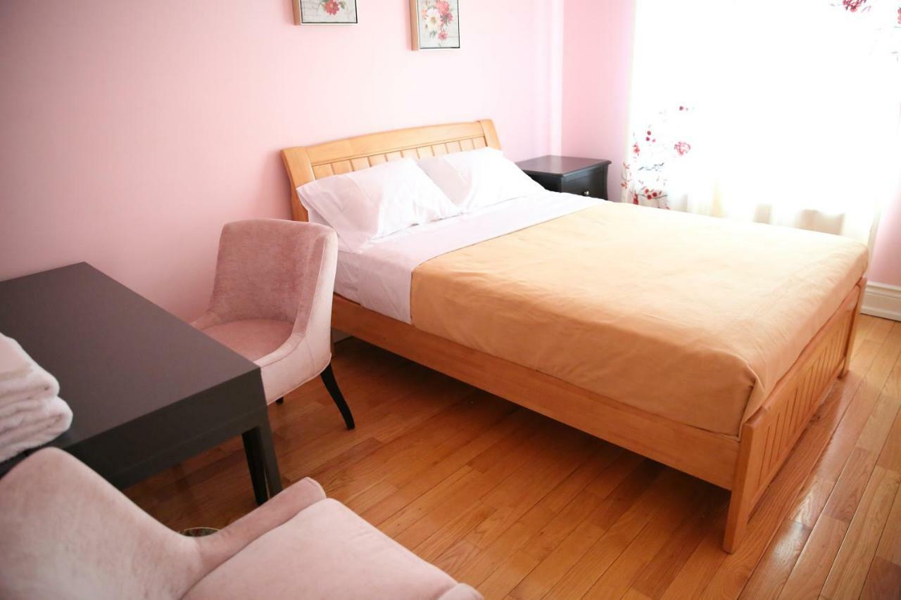 Ya Hua Pei Hotel Торонто Екстериор снимка